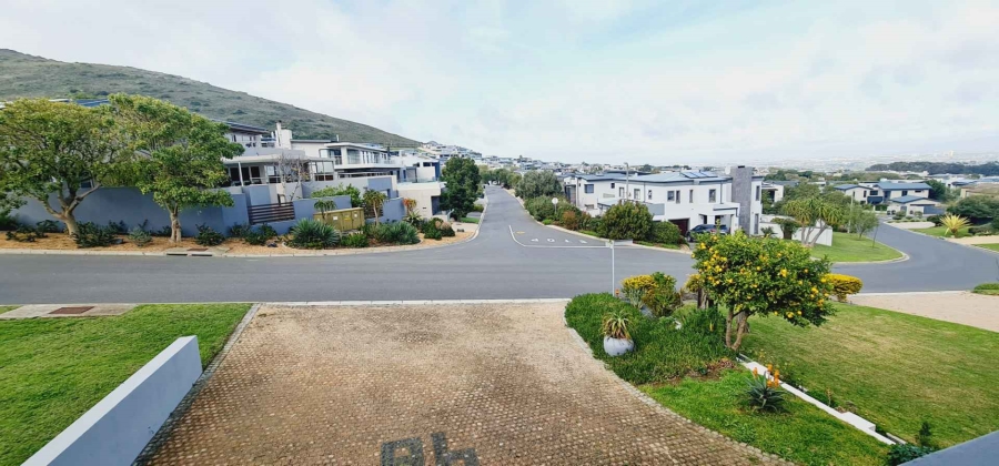 5 Bedroom Property for Sale in Baronetcy Estate Western Cape
